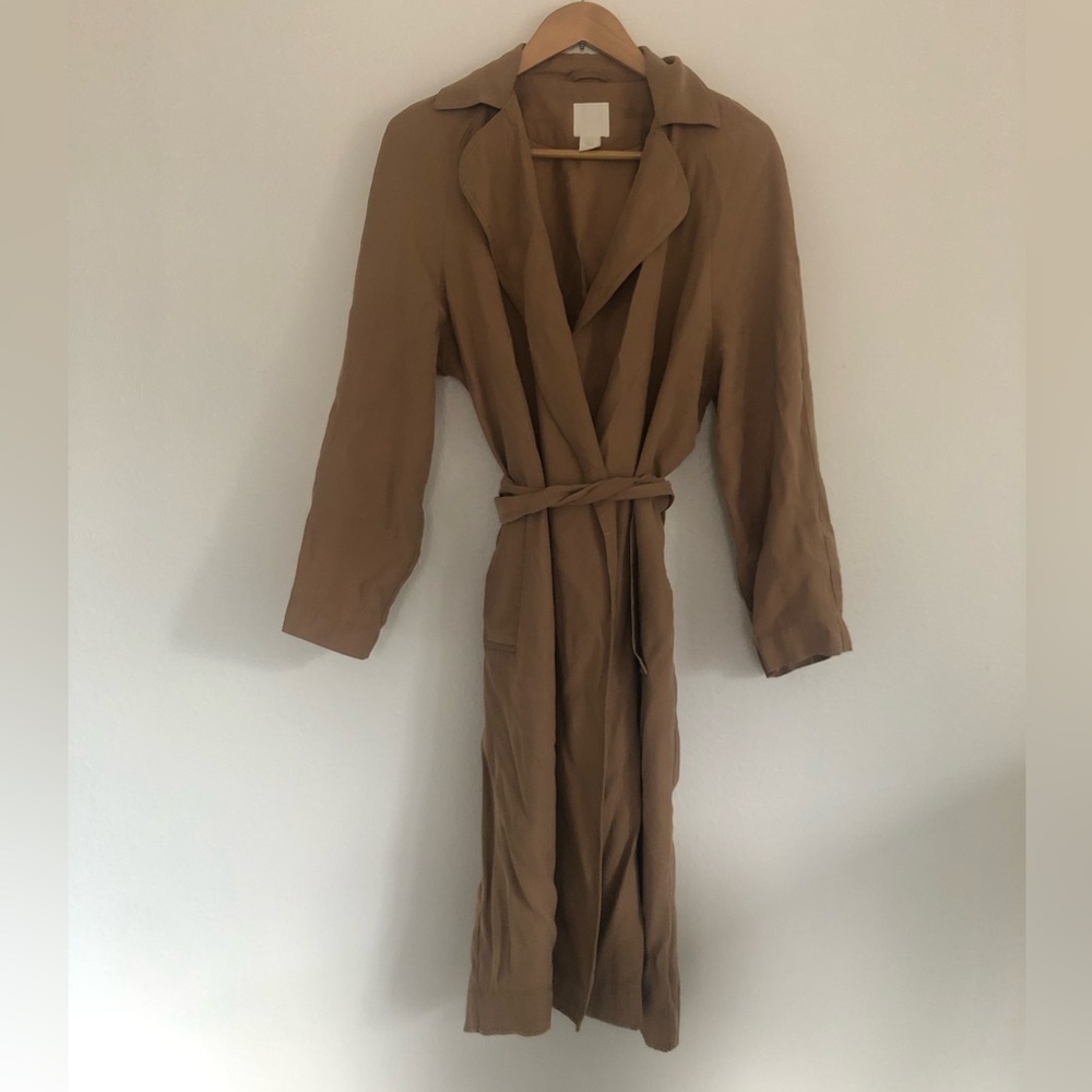 H&M lightweight tan trenchcoat